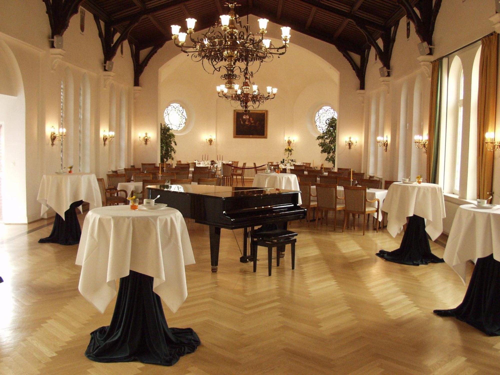 Hotel Altes Gymnasium Husum Kültér fotó